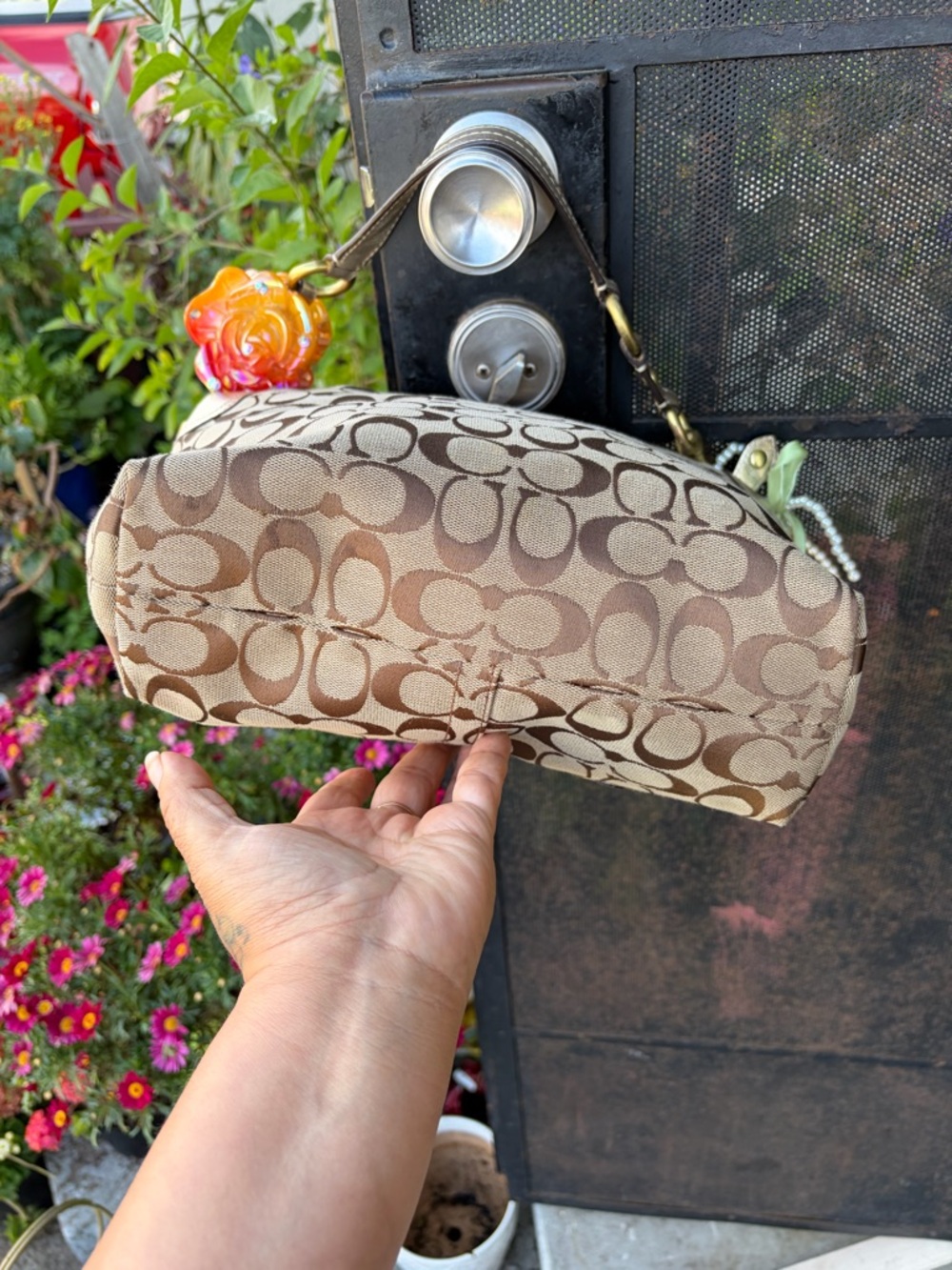 Gorgeous Y2k Coach F16879 Bleecker Leather Floral CARLY Khaki Gold Shoulder bag - Picture 6 of 16
